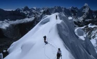 Island Peak and Labuje Climbing in Nepal- 23 Days.